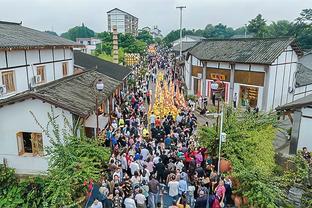 Cháu trai lớn của tôi, Harland, đáng tin cậy hơn bố nó.